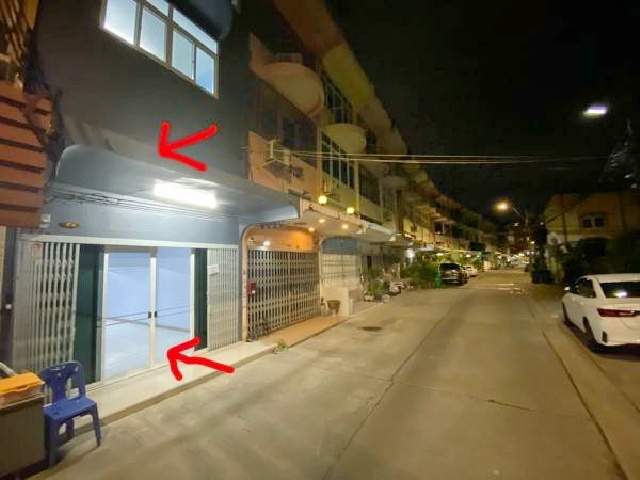 ย่านจอม BTS วุฒากาศ 4.3 กม.ให้เช่าอาคารพาณิชย์ 4 ชั้น รีโนเวทใหม่