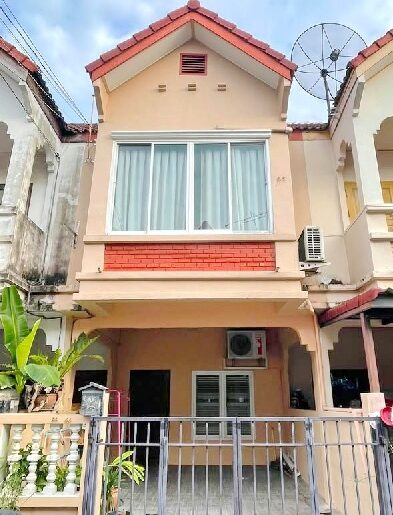 ขาย-เช่าทาวน์เฮาส์ 2 ชั้น MRT วัชรพล 2.5 กม.18 ตร.วา.145 ตร.ม.2น