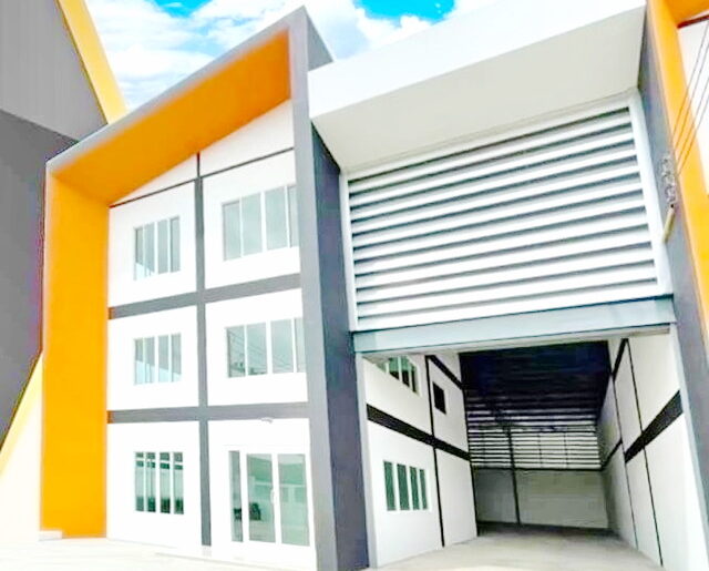 ตลาดมหาชัยไนท์ ต้นสน 500 ม. บางน้ำจืด สถานีรถไฟมหาชัย 3.5 กม. โร
