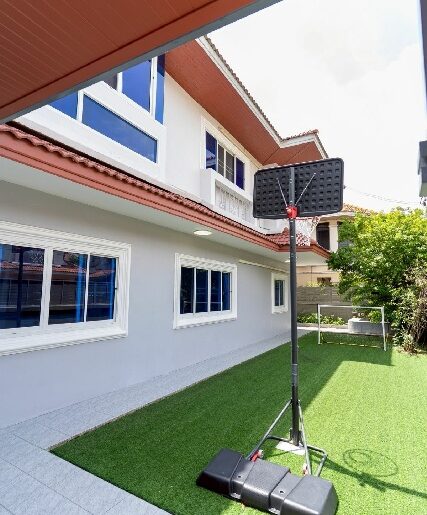 วิวทะเลสาป วิวสวน ลำโพ 9นอน MRTคลองบางไผ่ คฤหาสน์หรู 2ชั้น 115ตร.