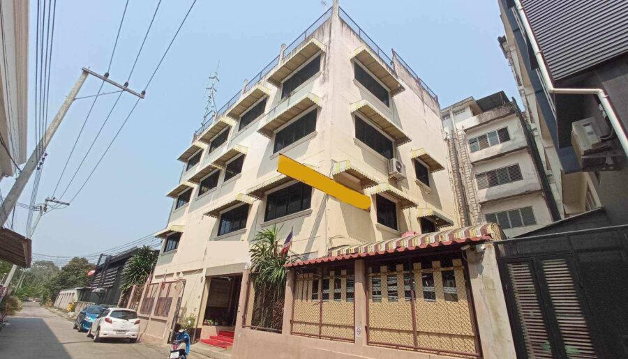 ขายตึกอาคารสำนักงาน4ชั้น 76ว.15.7ล.เมญ่า ช้างเผือก เมืองเชียงใหม่