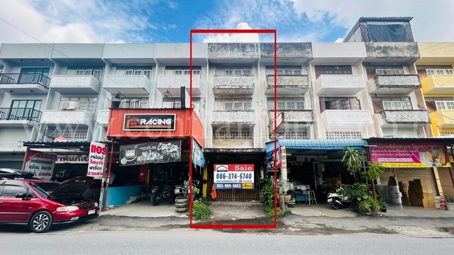 P1 อาคารพาณิชย์ 3.5 ชั้น วัดชลอ ติดถนนบางกรวย – ไทรน้อย