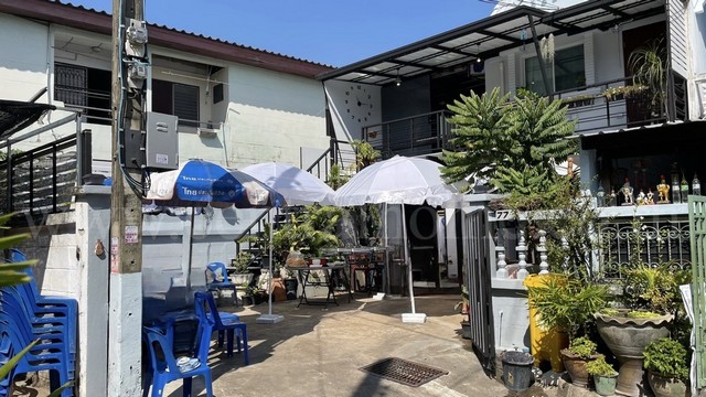 P1 ทาวน์เฮ้าส์ เลิศอุบล 4 – ซอย นาคนิวาส 48 ลาดพร้าว หลังริม