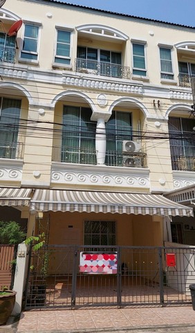 ให้เช่าทาวน์โฮม 3 ชั้น ม.บ้านกลางเมือง พระราม 9-ศรีนครินทร์