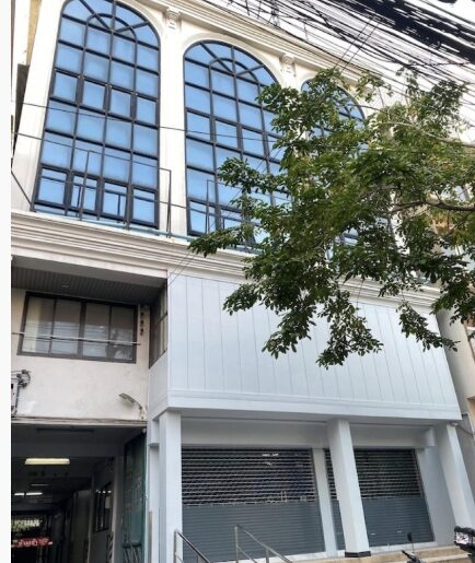 ให้เช่าอาคาร 5 ชั้น ยสาทร 11 (เซนต์หลุยส์ ซอย 3) ใกล้ BTS