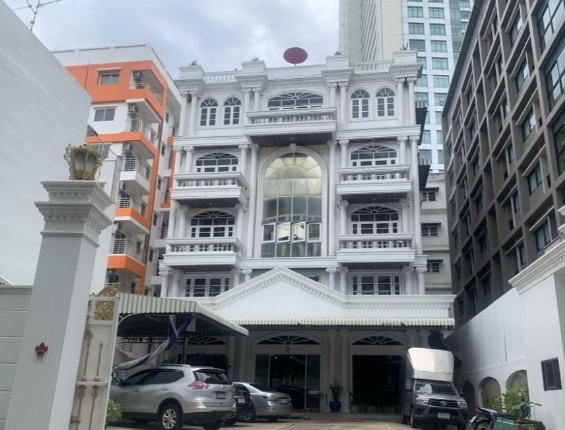 ให้เช่า อาคารสำนักงาน 6 ชั้น เจริญนคร ใกล้BTSย่านกรุงธนบุรี