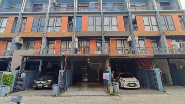 ให้เช่าทาวน์โฮม 3.5 ชั้น ม.Haus 35 แจ้งวัฒนะ