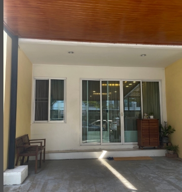 ขายทาวน์โฮม บ้านกลางเมือง เอสเซ้นส์ อ่อนนุช – วงแหวน