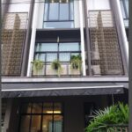 ขายทาวน์โฮม ฟลอร่า วงศ์สว่าง ใกล้ประชาชื่น สะพานพระราม7