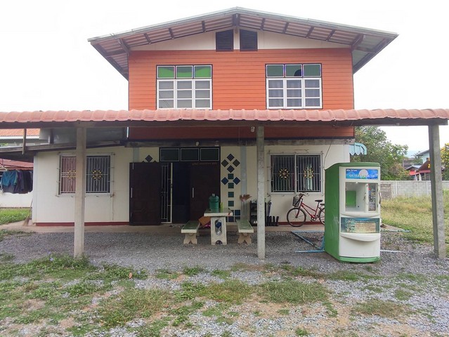 บ้านสองชั่นไม้กึ่งปูน พื้นที่บ้าน 2งาน 84 ตารางวา