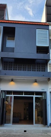 ขายด่วน ตึกแถวอาคารพาณิชย์ 2 ชั่นครึ่ง