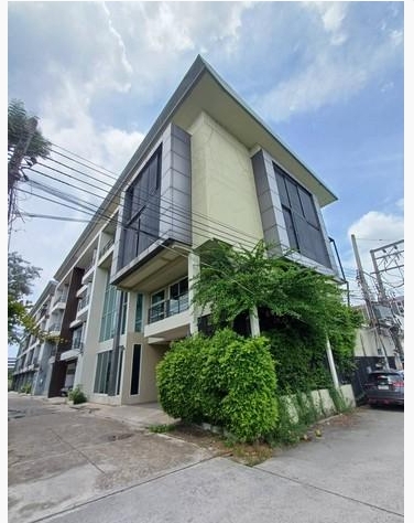 ให้เช่าโฮมออฟฟิต 4ชั้น ย่านรามอินทรา ใกล้แฟชั่นไอแลนส์