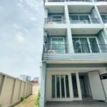 ให้เช่าโฮมออฟฟิต4ชั้น 300ตร.ม.ย่านรามอินทราใกล้แฟชั่นไอแลนส์