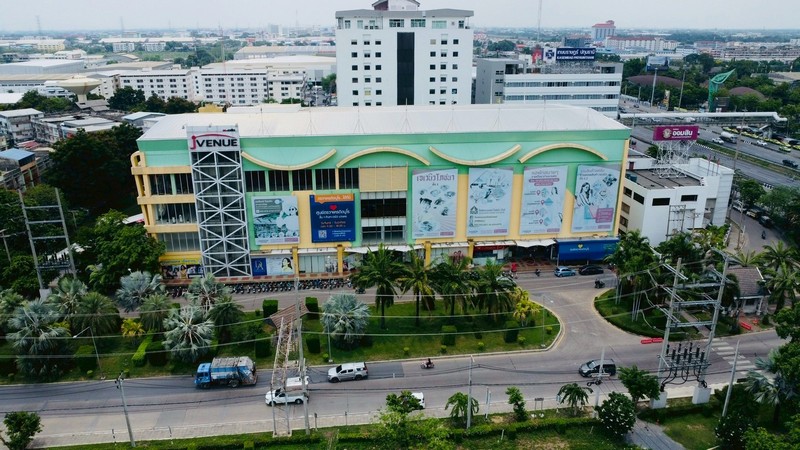 ให้เช่า ศูนย์การค้า อาคารสำนักงาน ใจกลางนวนคร