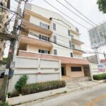 อาคาร 20 ปี เลขที่ 179 ซอยวิภาวดีฯ 19 เขตจตุจักร กทม