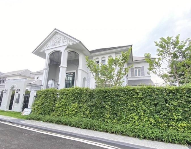 ให้เช่าและขาย บ้านเดี่ยวหรู 2 ชั้น Perfect Masterpiece พระราม 9