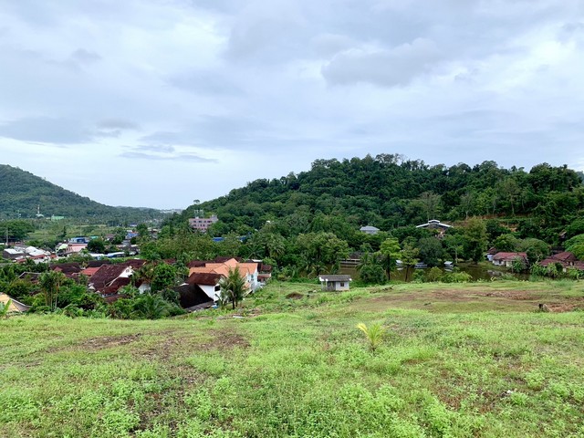 ขายที่ดินภูเก็ต บนเนินเขา 23-1-10 ไร่