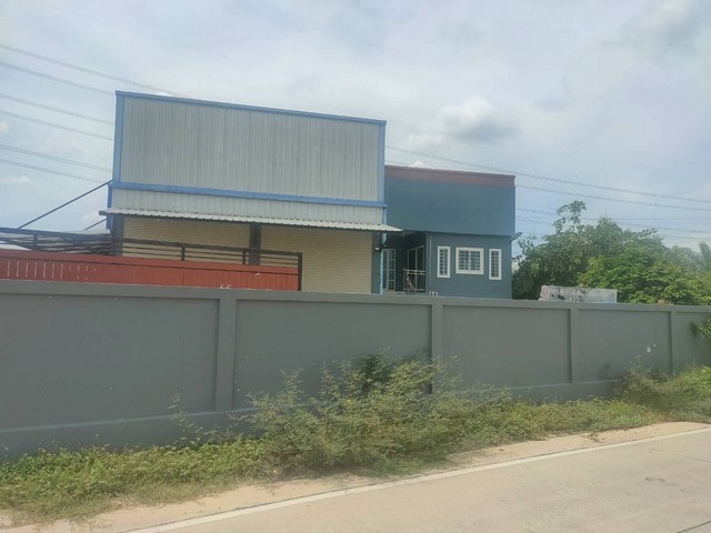 ขายด่วน บ้านพร้อมโกดัง ทำเลทองใกล้ถนนใหญ่ เข้าออกสะดวก