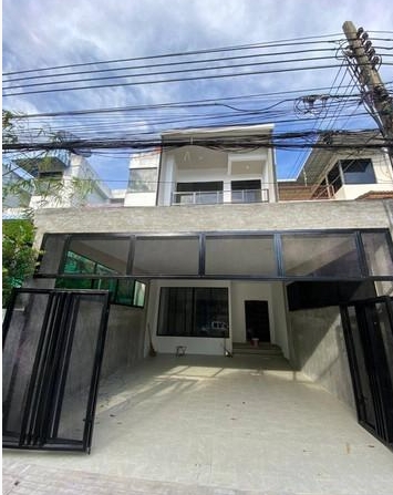 ให้เช่าทาวน์โฮม3ชั้น สุขุมวิท77 ใกล้BTSอ่อนนุช MRTศรีนุช