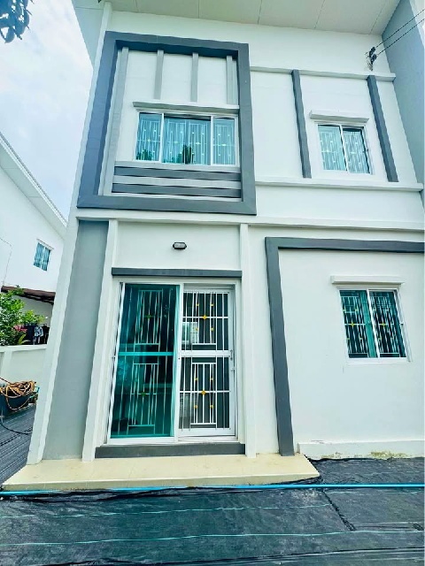 บ้านเดี่ยว 2 ชั้น 50 ตร.วา รร.สารสาสน์วิเทศบางบัวทอง 4.1 กม.4 นอน