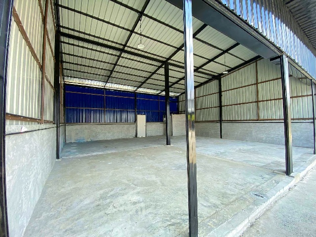 MRT สะพานพระนั่งเกล้า 2.7 กม.ให้เช่าโกดังท่าอิฐ 110 ตร.ม.