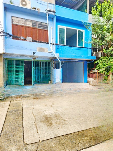 พระราม 3 2กม.ให้เช่า สาธุประดิษฐ์ 30-34 3 ชั้น เทอร์มินอล21