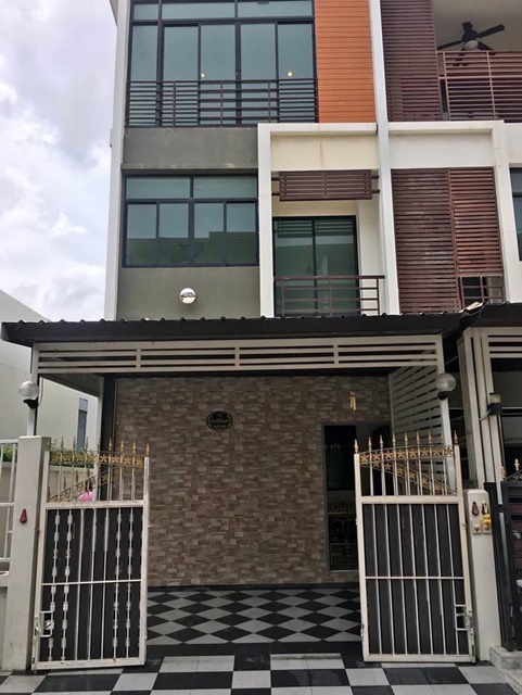 สาทร-กัลปพฤกษ์ ตลาดสำเพ็ง 2 ให้เช่าทาวน์โฮม 3 ชั้น 27ตร.วา.307 ต