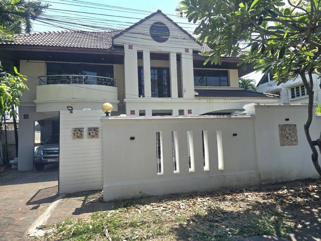 ให้เช่า บ้านเดี่ยว2ชั้น 150ตรว. อยู่ถ.พัฒนาการ69 ใกล้ซีคอนสแควร์