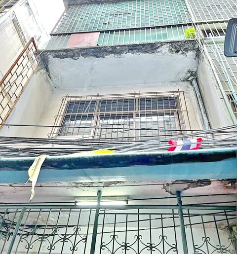 ไชน่าทาวน์ ตึกแถวสำเพ็ง 4.5 ร้านค้า คาเฟ่ โฮสเทลได้ เยาวราช 300 ม