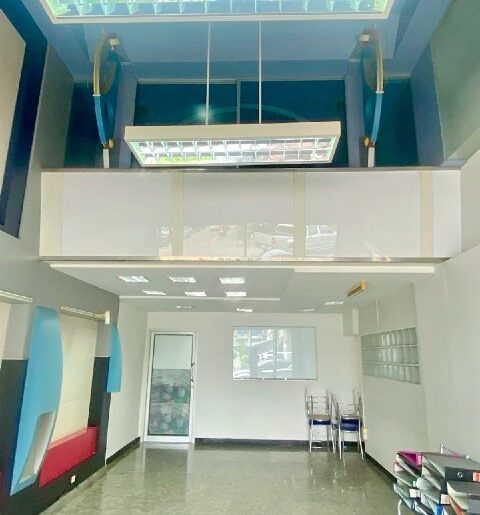 คลินิก ร้านทำผม MRT ราชภัฏพระนคร 999ม. ร้านสปา กวดวิชา อาคารพาณิช