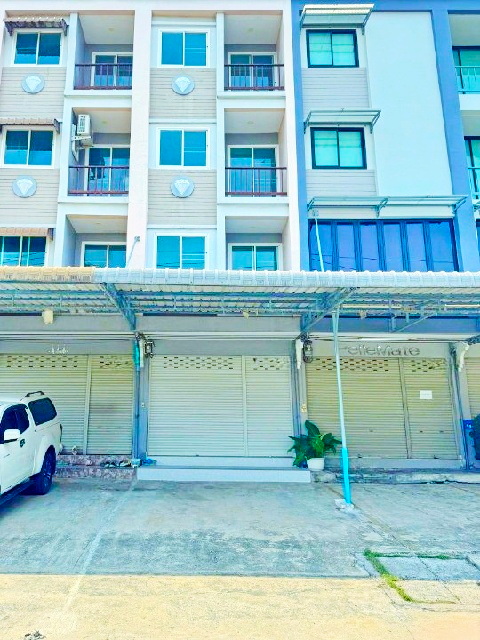 ทาวน์โฮม 4 ชั้นMRT บางพลู 4.2 ก ตลาดพระเงิน 1.8 กม.+ดาดฟ้า 6 นอน