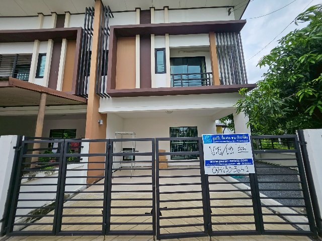 ให้เช่า ด่วน ! บ้านทาวน์โฮม 2 ชั้น เนื้อที่ 29.8 ตร.ว. หลังมุม