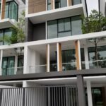 BH3555 ขายหรือให้เช่า ทาวน์โฮมหรู 3.5 ชั้น โฮมออฟฟิศสไตล์โมเดิร์น