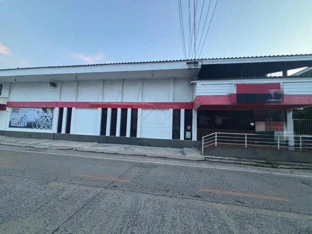 ให้เช่าโกดังพร้อมออฟฟิศ 700ตรม.เนื้อที่ 150 ตรว.เฉลิมพระเกียรติ ซ