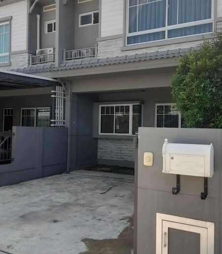 BH3573 ให้เช่าทาวน์เฮ้าส์ 2 ชั้นโครงการ Villaggio 2 ศรีนครินทร์–บ