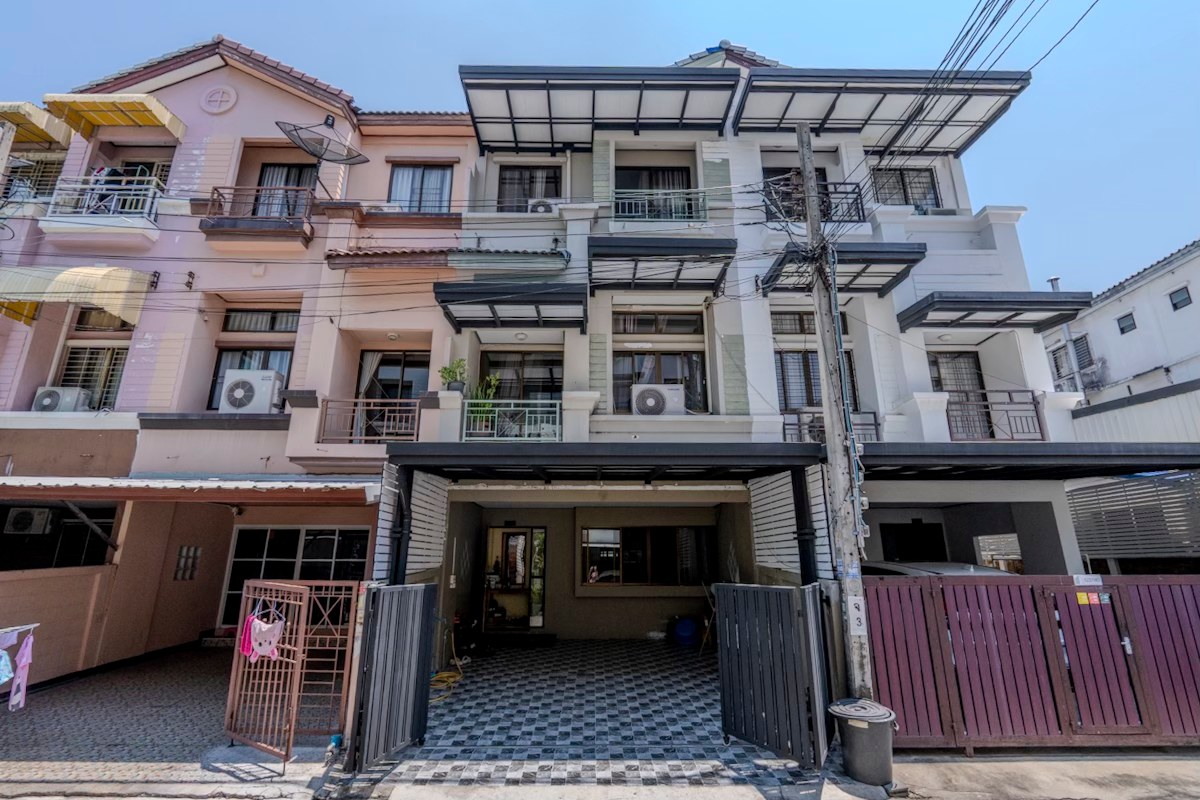 ขายทาวน์โฮม 3 ชั้น บ้านกลางเมือง รัชดา-เหม่งจ๋าย 1