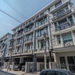 ขาย/ให้เช่า โฮมออฟฟิส 4 ชั้น RK BIZ Center ติดถนนมอเตอร์เวย์