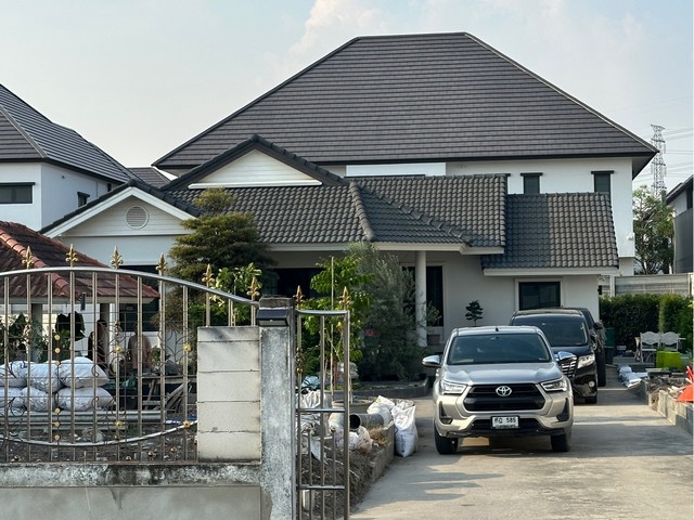 ขายบ้านเดี่ยวสวยทำเลดี ขนาด 200 วา บางแก้ว ใกล้เมกาบางนา