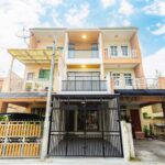 ขายทาวน์เฮ้าส์ 3 ชั้น 4 นอน ลาดพร้าว 94 ใกล้เลียบด่วน รีโนเวทใหม่