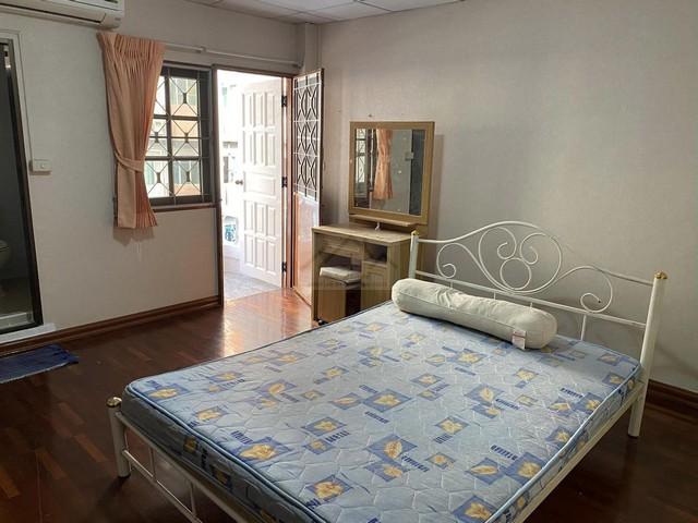 P649 ให้เช่า ทาวน์โฮม ลาดพร้าวซอย 29 พร้อมเฟอร์นิเจอร์