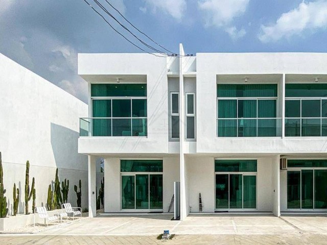 ขายทาวน์โฮม สไตล์ Modern Minimal AREN BANGNA บางนา กม.8