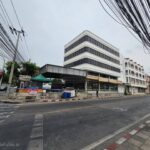 ให้เช่าอาคาร 4 ชั้น 800 ตรม. ติดถนน ติด Big C ตรงข้ามสวนหลวง ร.9