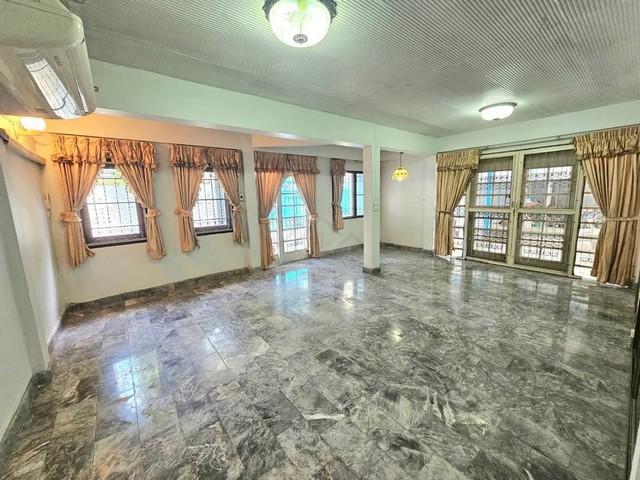 P692 ขาย ทาวน์เฮ้าส์ 2 ชั้น หลังริม ลาดพร้าว 87