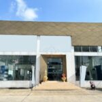 ให้เช่าโชว์รูมรถยนต์ พร้อมศูนย์บริการ 2ไร่ ติดถนนรามคำแหง ใกล้รถ