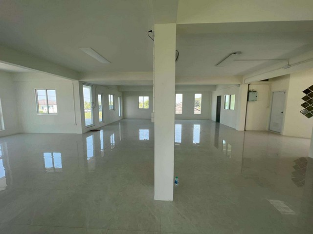 P724 ให้เช่า อาคาร 4 ชั้น ซอยพัฒนาการ97 ซอยอ่อนนุช 70/1