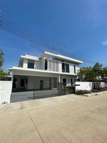 ให้เช่าบ้านเดี่ยว2ชั้น พูลวิลล่า โครงการ มัณฑนา บางนา-ตราด กม.15