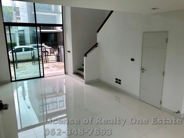 ขายบ้านกลางเมือง สุขสวัสดิ์37 ทาวน์โฮม สุขสวัสดิ์ พระประแดง