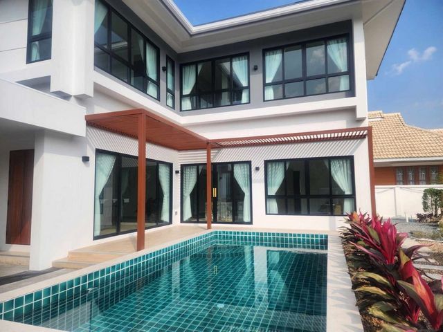 บ้านพูลวิลล่าให้เช่า 55,000 บาท ดอยสะเก็ด บ้าน 2 ชั้น สไตล์โมเดิร