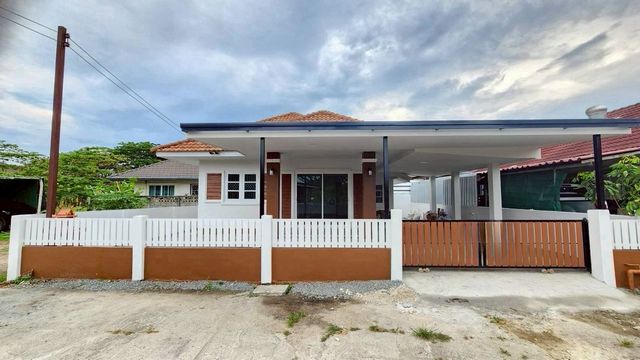 โซนสันทราย ขาย 1.45 ล. บ้านเดี่ยวชั้นเดียว รีโนเวทใหม่ เดินทางสะด