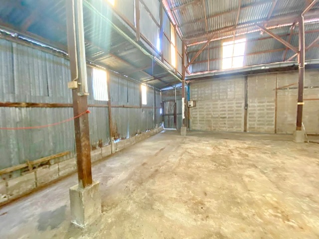 โกดัง ชั้นเดียว 400 ตรม.ถ.พุทธบูชา27-35 พระจอมเกล้าธนบุรี 2.5 กม